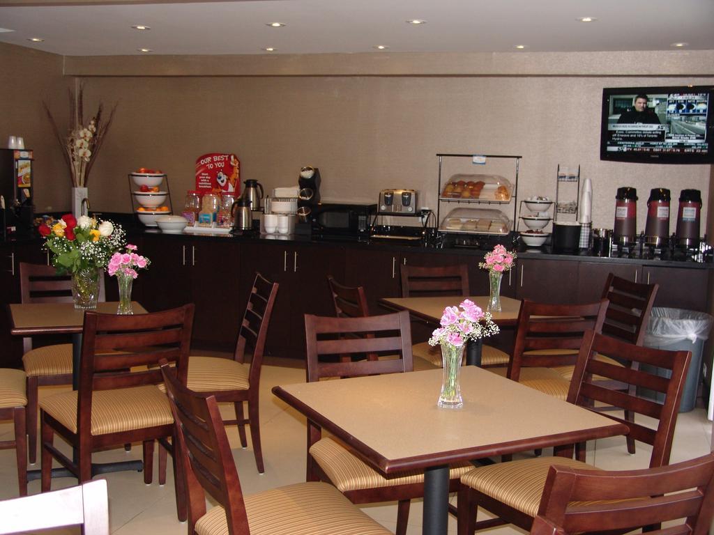 Comfort Inn East Scarborough 토론토 레스토랑 사진